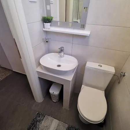 Bruno With 4 Bedrooms Near Апартаменты Цриквеница