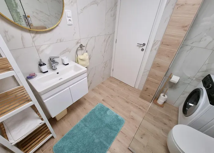 Bruno With 4 Bedrooms Near Appartement Crikvenica