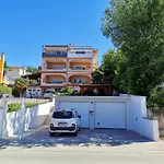Bruno With 4 Bedrooms Near Apartamento