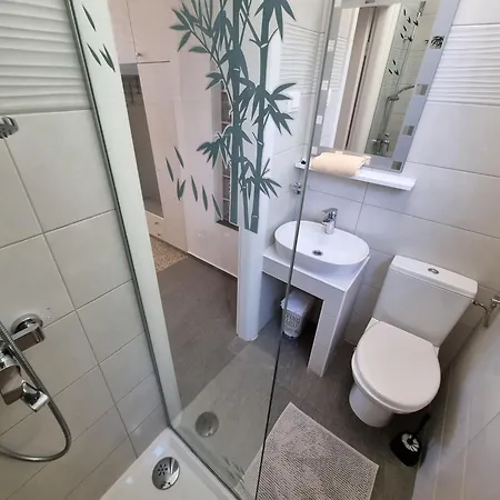 Bruno With 4 Bedrooms Near Crikvenica