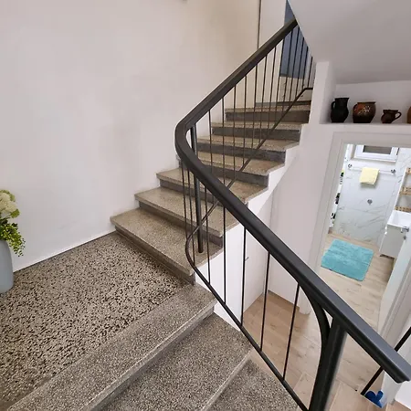 Bruno With 4 Bedrooms Near Apartment Crikvenica