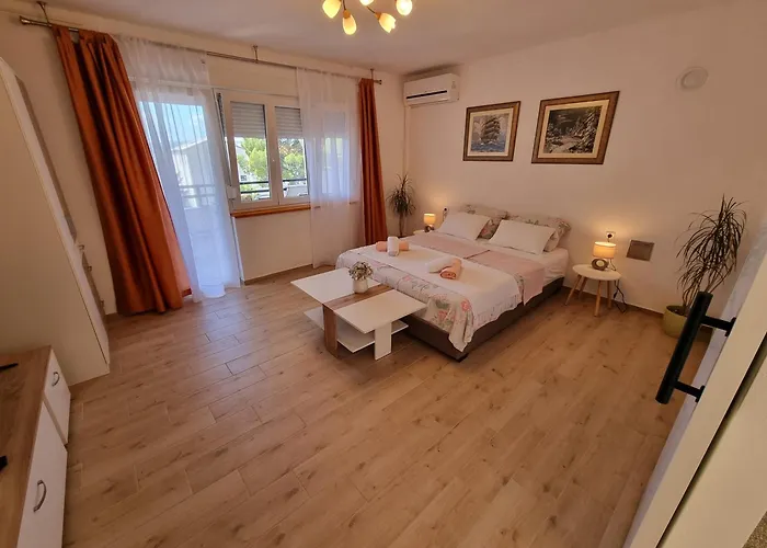 Bruno With 4 Bedrooms Near 아파트 크리크베니카