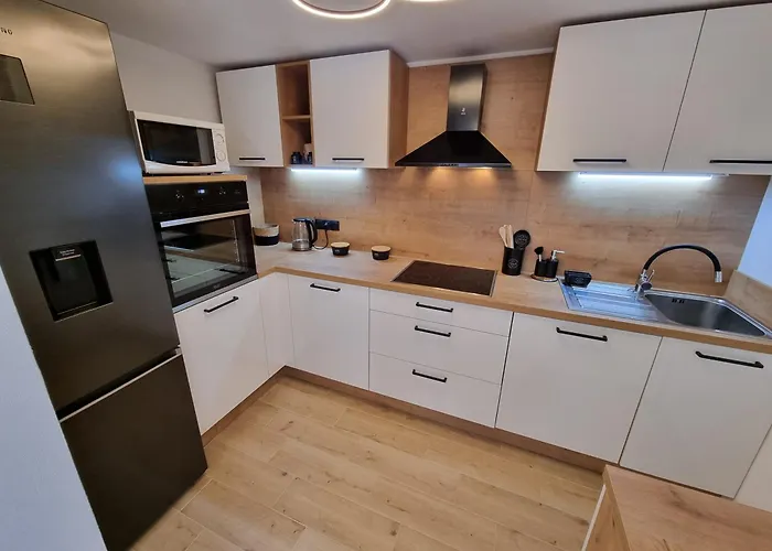 Bruno With 4 Bedrooms Near 크리크베니카