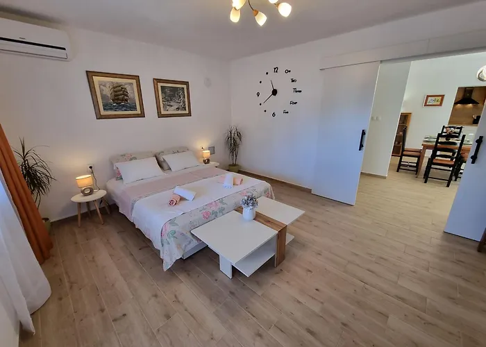 Bruno With 4 Bedrooms Near 아파트 크리크베니카